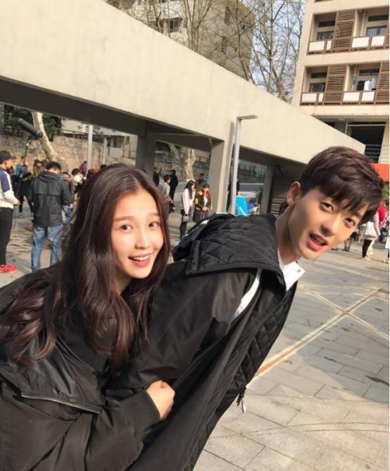 娱乐圈吃瓜剧情是真的吗,揭秘真相还是虚构传闻？